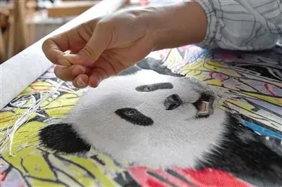 蜀绣 · Shu Embroidery